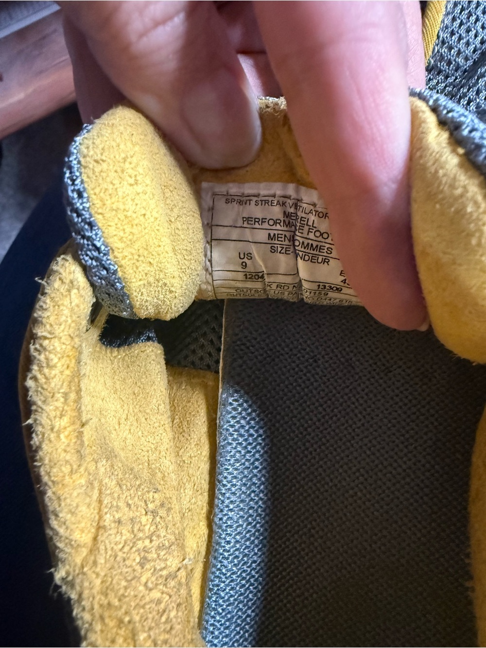 Merrell Men’s Trail Glove Gray and Yellow Athletic Trainers - Picture 8 of 8